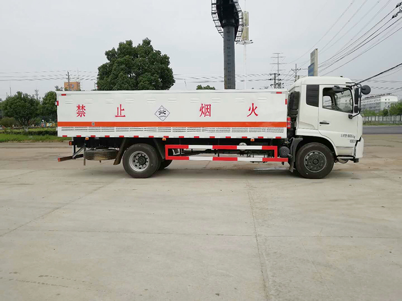 天錦液氨毒性氣體廂式運輸車